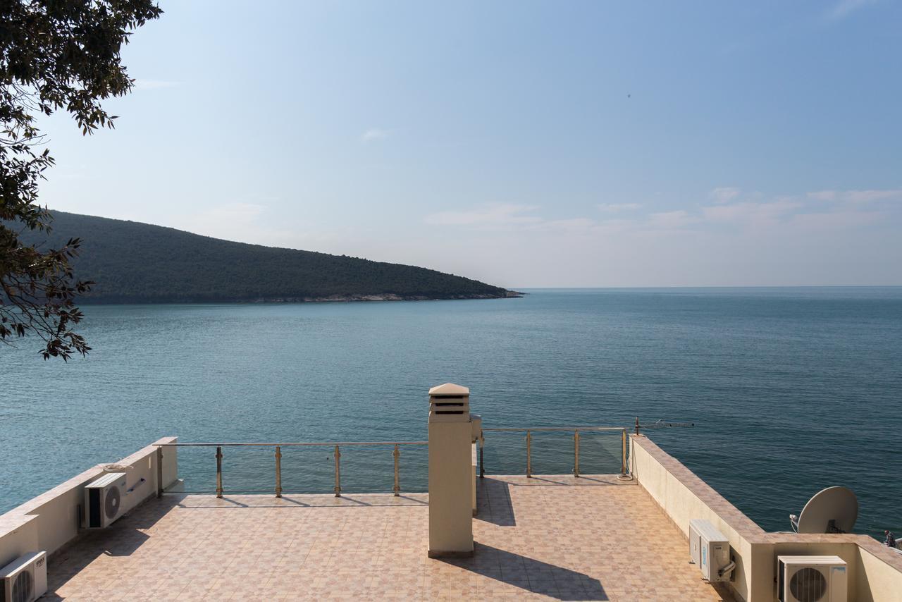 Seaside Apartment Kruce Ulcinj Exterior photo